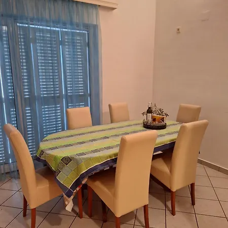 Lilly Apartmán *